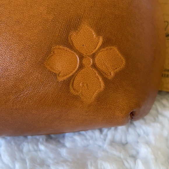 Patricia Nash Wristlet/Wallet - Picture 4 of 11